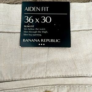 Mens Banana Repulic Aiden Fit pants